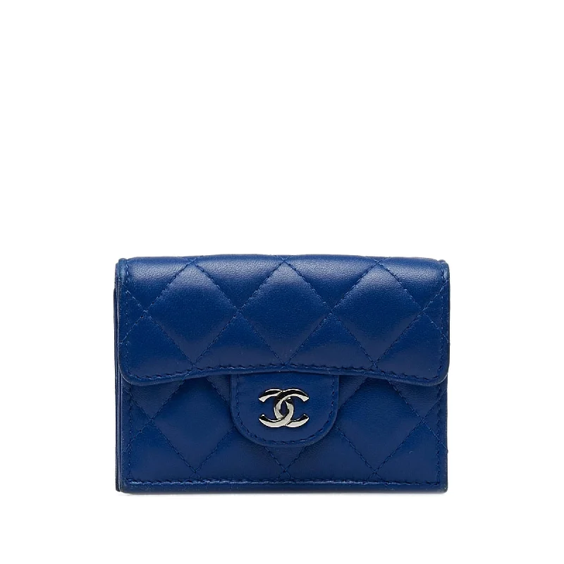 Chanel CC Lambskin Trifold Flap Wallet (SHG-pwFkiW)
