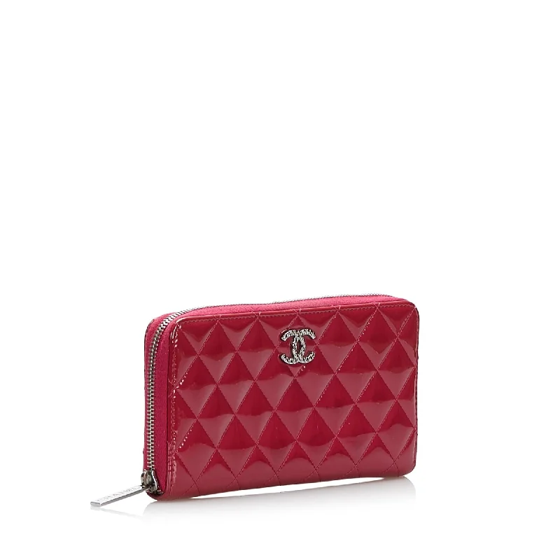 Chanel Brilliant Patent Zip Around Wallet (7wYhd4)