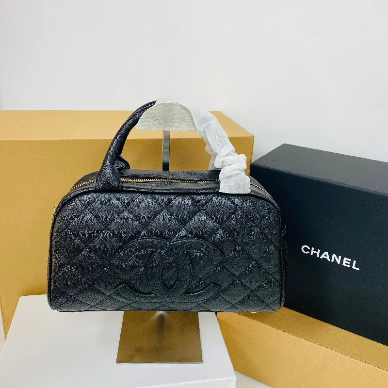 CHANEL Handbag Shoulder Bag