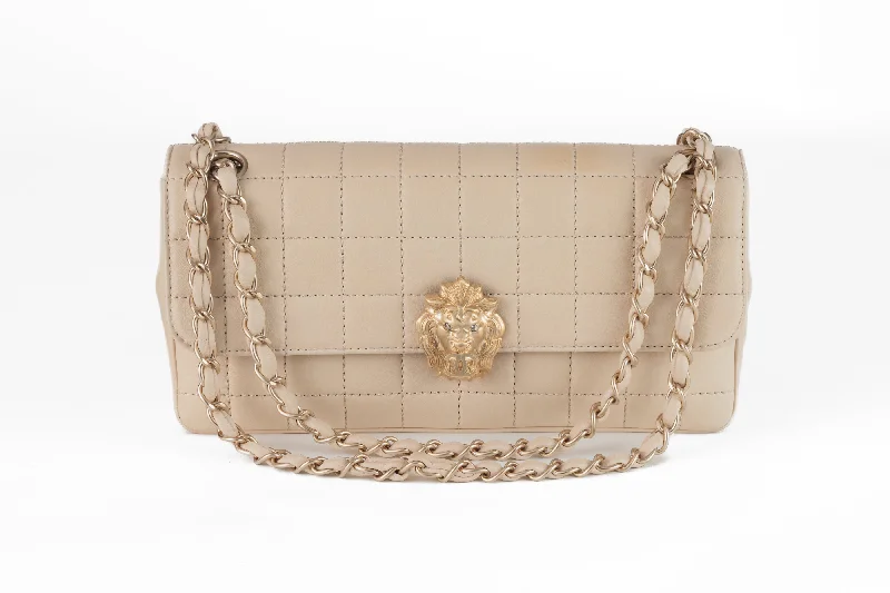 Chanel Ivory Chocolate Bar Flap Bag with Gold Lion Head Clasp