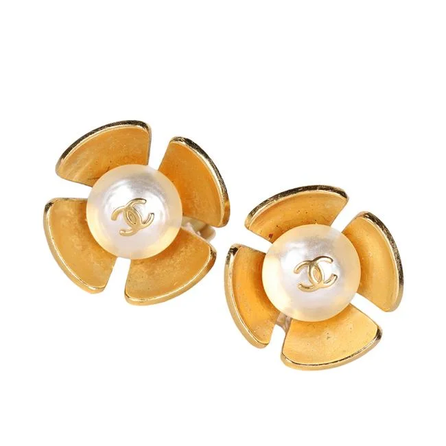 Pearl Clip Earrings (Authentic Pre-owned)
