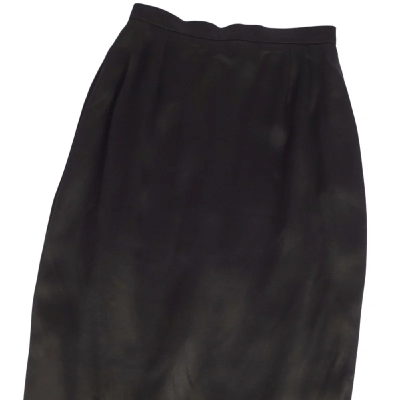Vint Chanel Shirt 95A Satin Coco Button Landless Bottoms Made in France 34 (S equivalent) Black Shirt Vint Chanel Shirt 95A Satin Coco Button Landless Bottoms Made in France 34 (S equivalent) Black Shirt